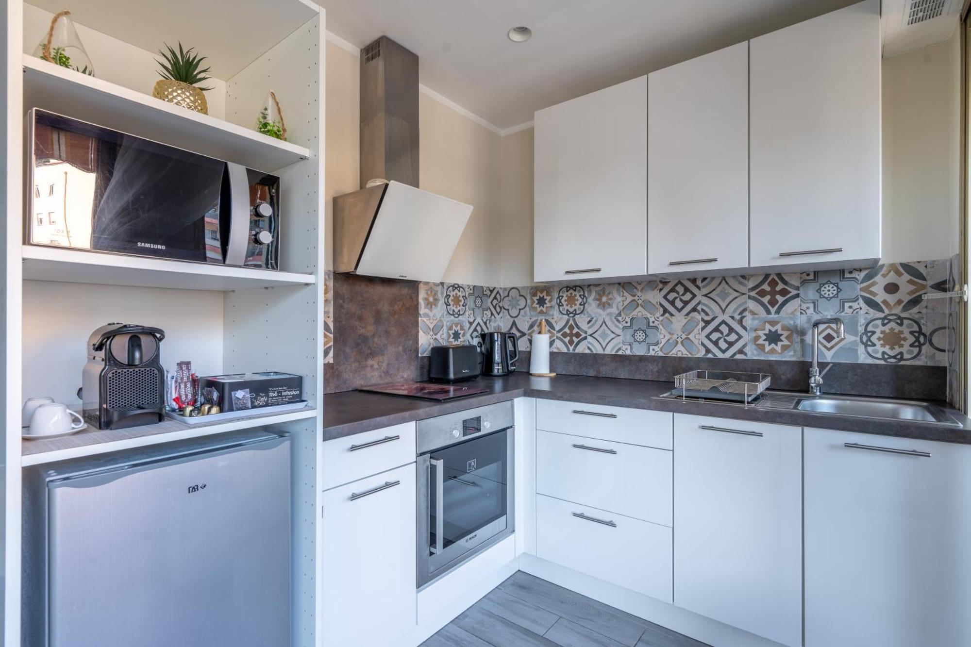 Fabuleux Appartement 2 Personnes Au Coeur De Menton, Climatise Et Proche Gares Routiere Et Sncf Luaran gambar